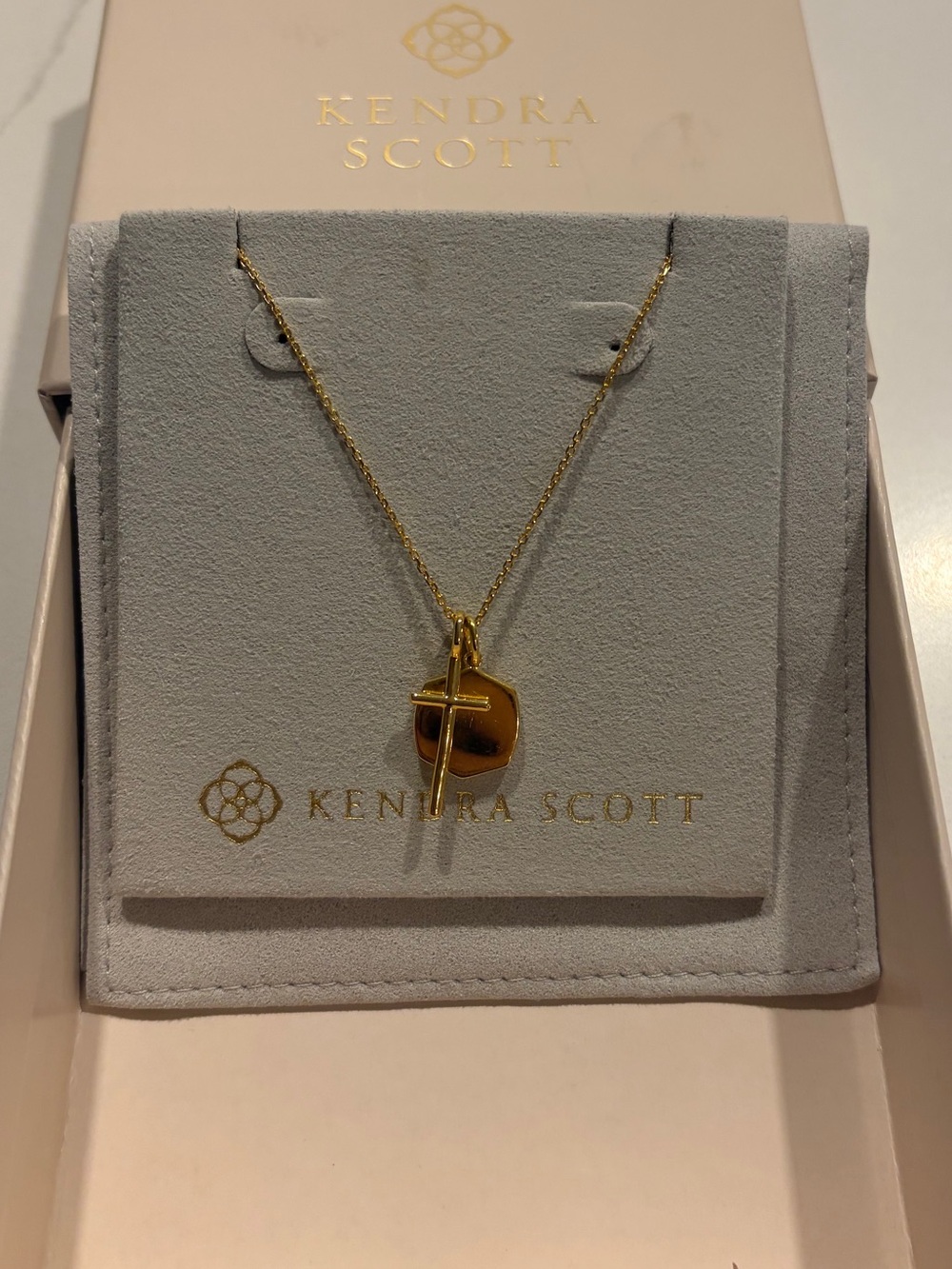 Kendra Scott Davie engrave able Gold Cross Pendant Necklace
